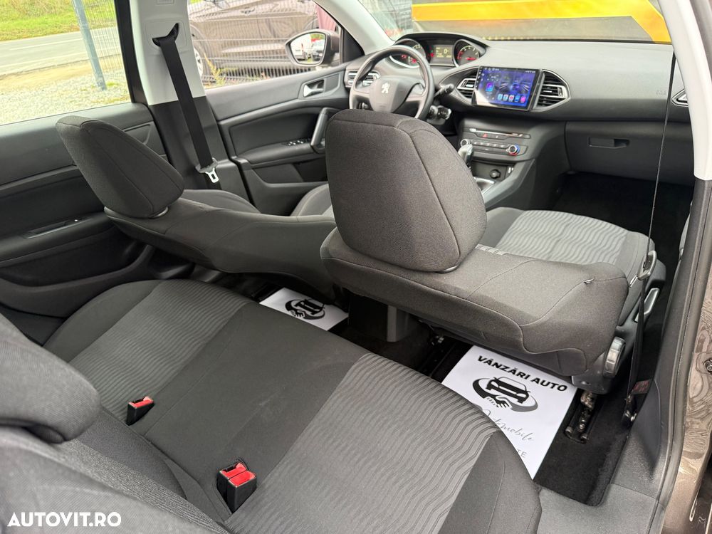 Peugeot 308 1.2 L PureTech Active - 8