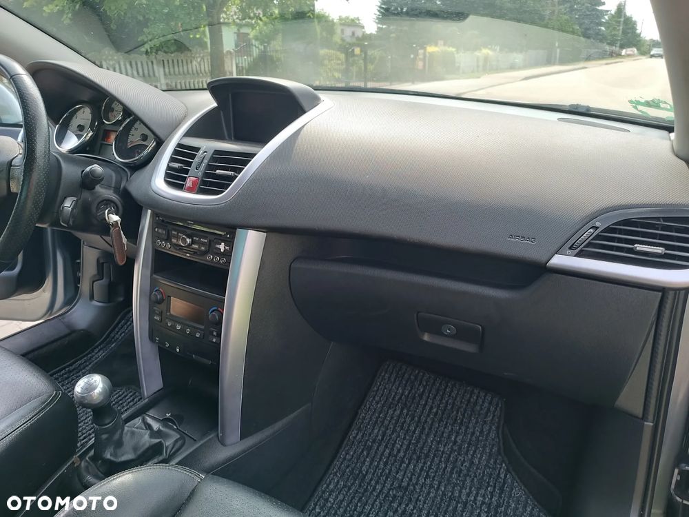 Peugeot 207 1.6 16V Sporty - 17