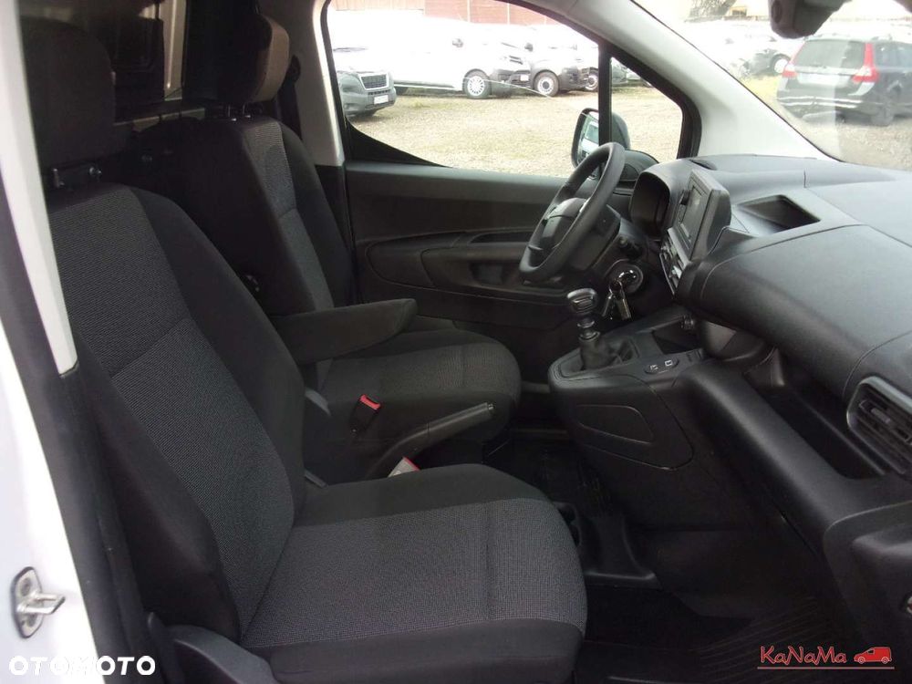 Toyota Proace City - 19