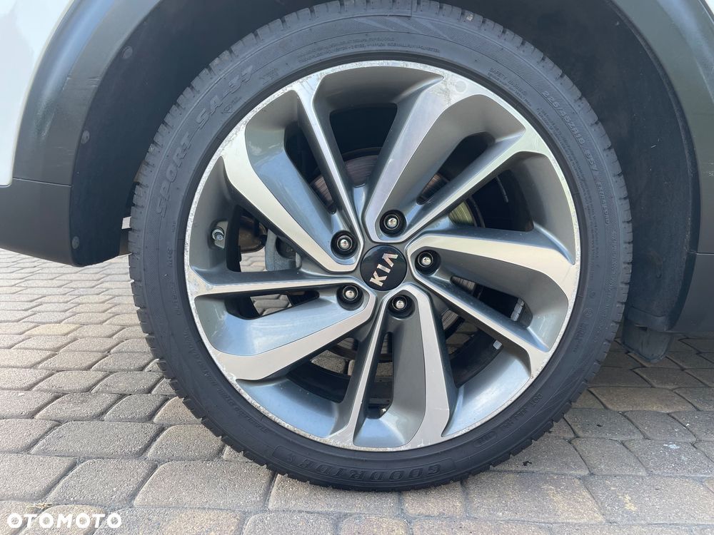 Kia Niro - 36