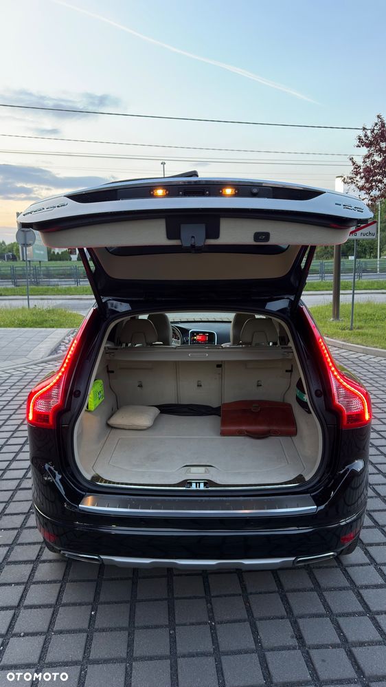Volvo XC 60 D4 AWD Summum - 35