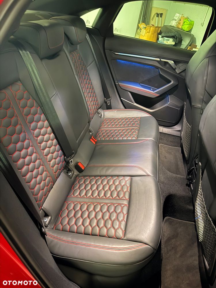 Audi RS3 Limousine TFSI Quattro S tronic - 9