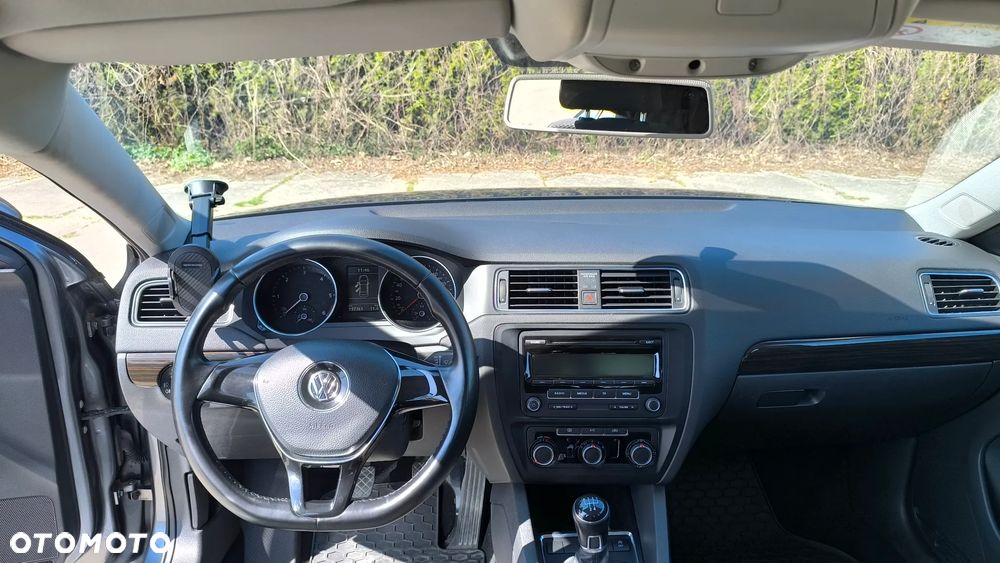Volkswagen Jetta 2.0 TDI DPF BMT Comfortline - 12
