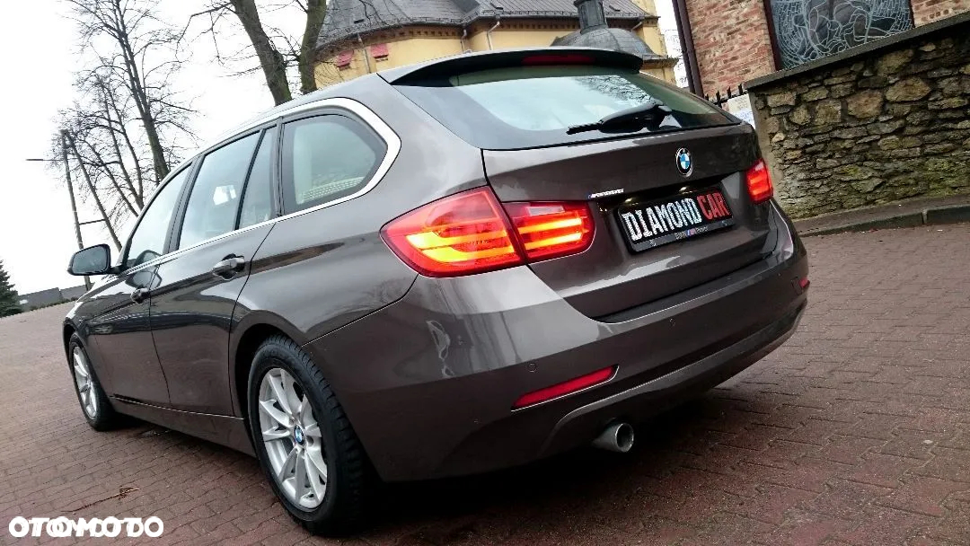 BMW Seria 3 320d DPF Touring Efficient Dynamics Edition - 7