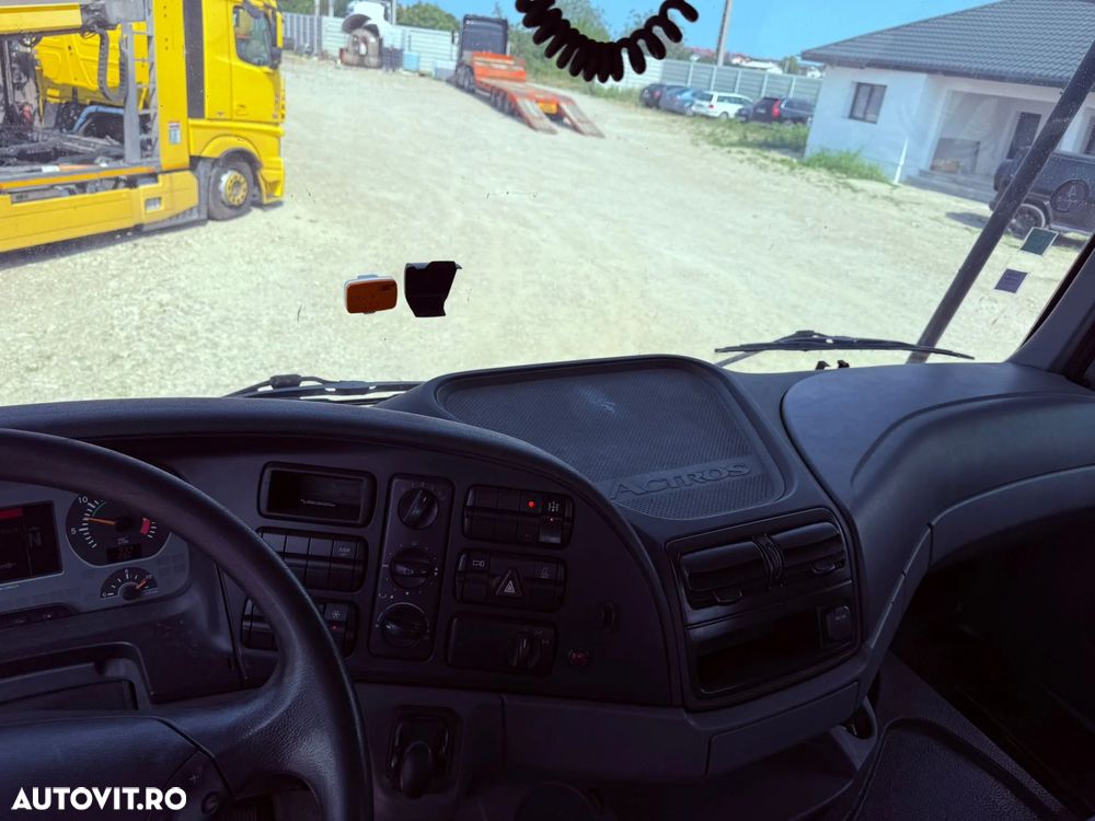 Mercedes-Benz 2641 - 12