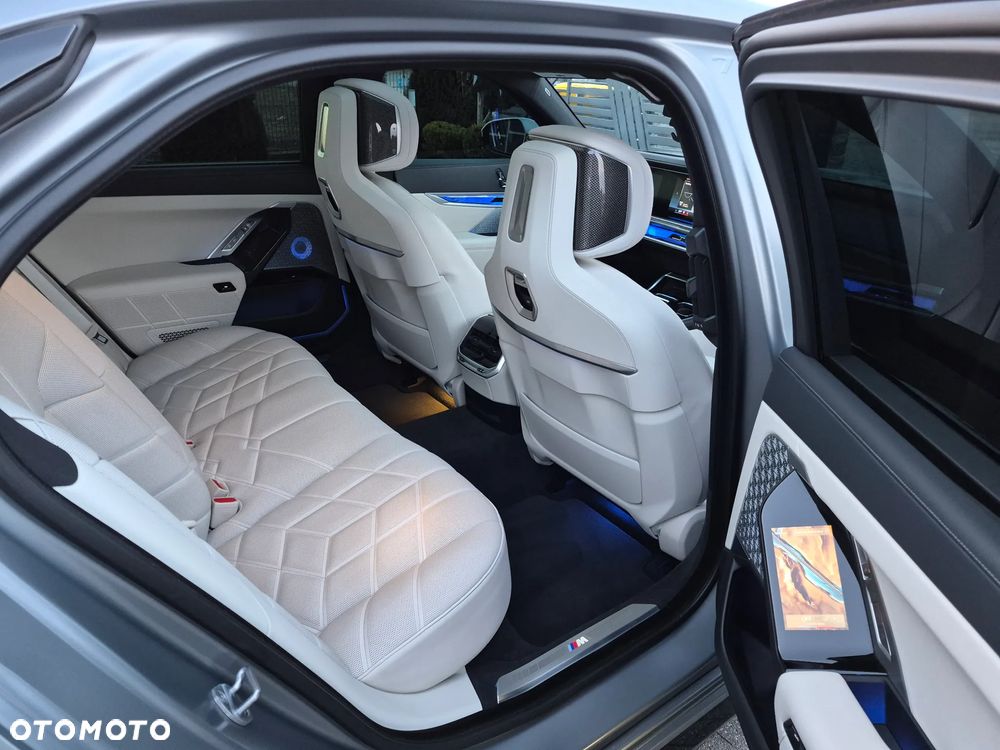 BMW Seria 7 740i - 20