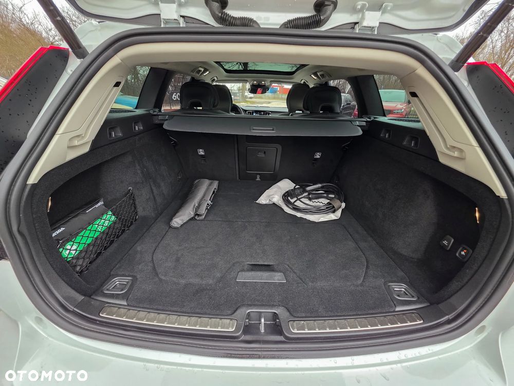 Volvo V60 T6 AWD Twin Engine Geartronic Inscription - 16