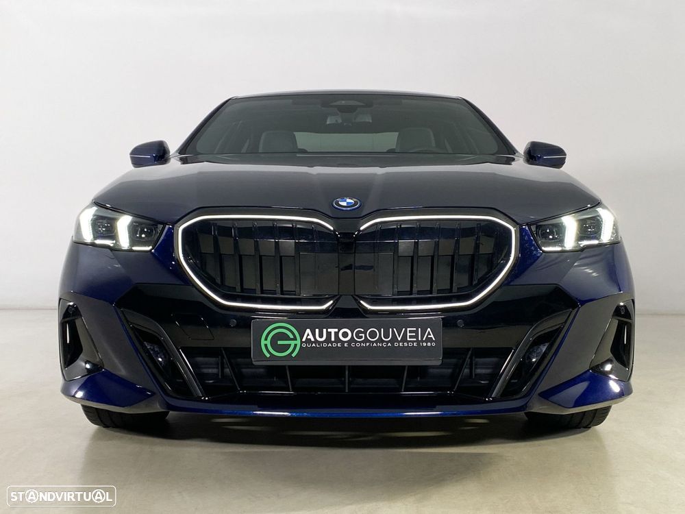 BMW 550 e xDrive Pack Desportivo M - 2