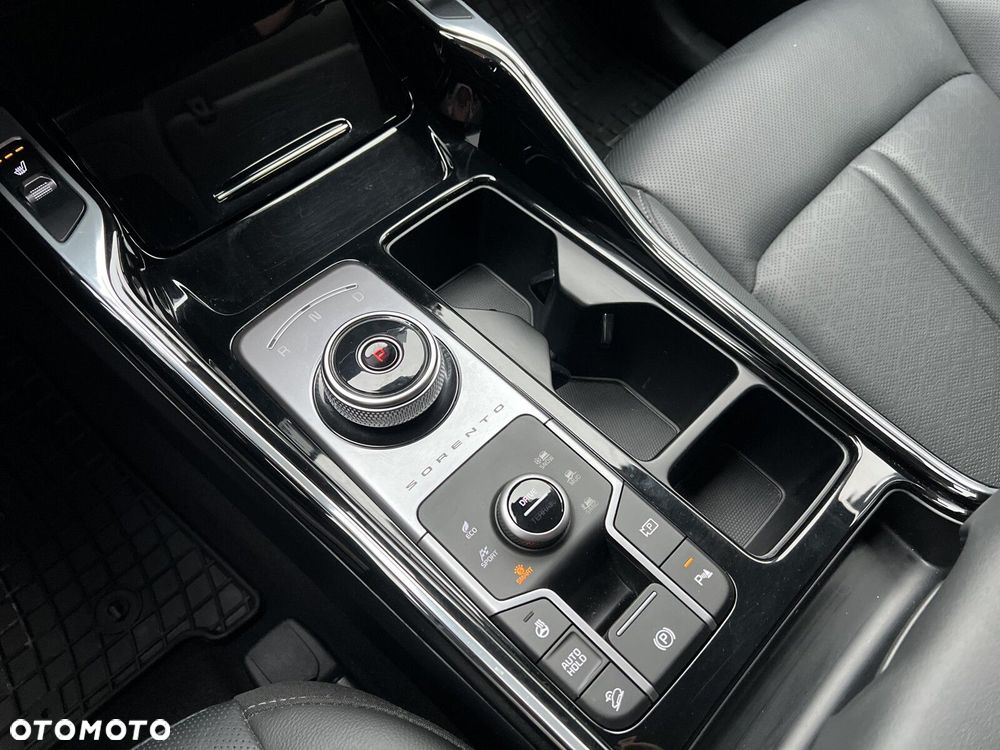 Kia Sorento - 15