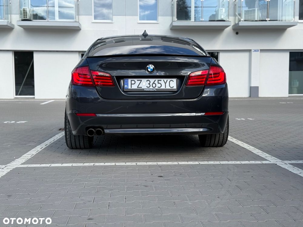 BMW Seria 5 525d xDrive - 3