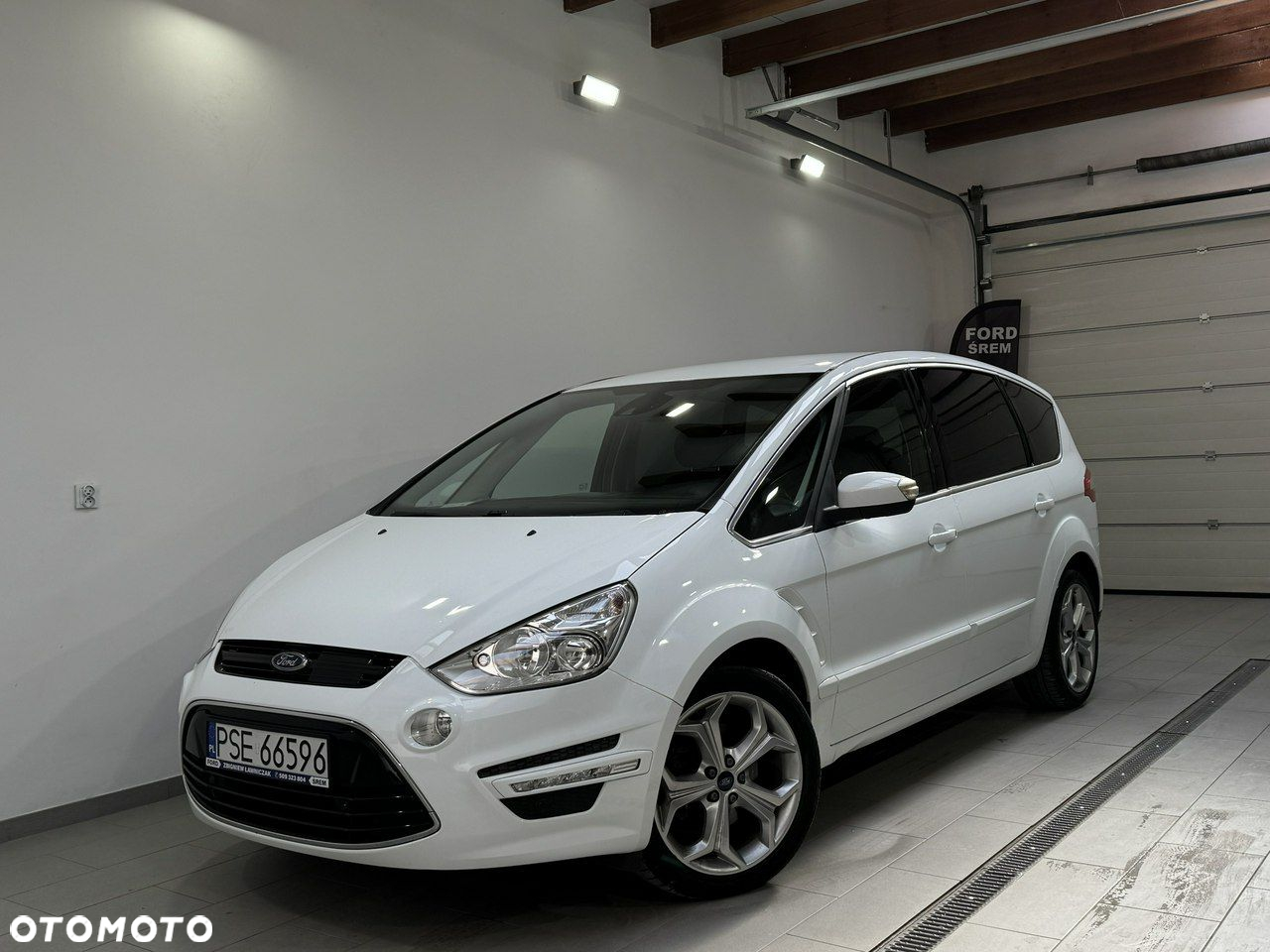 Ford S-Max - 9