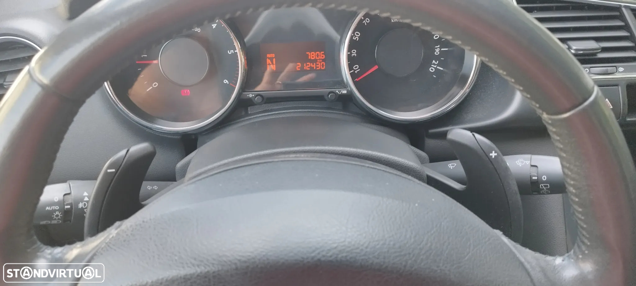 Peugeot 3008 e-HDi 115 ETG6 Stop&Start Allure - 13