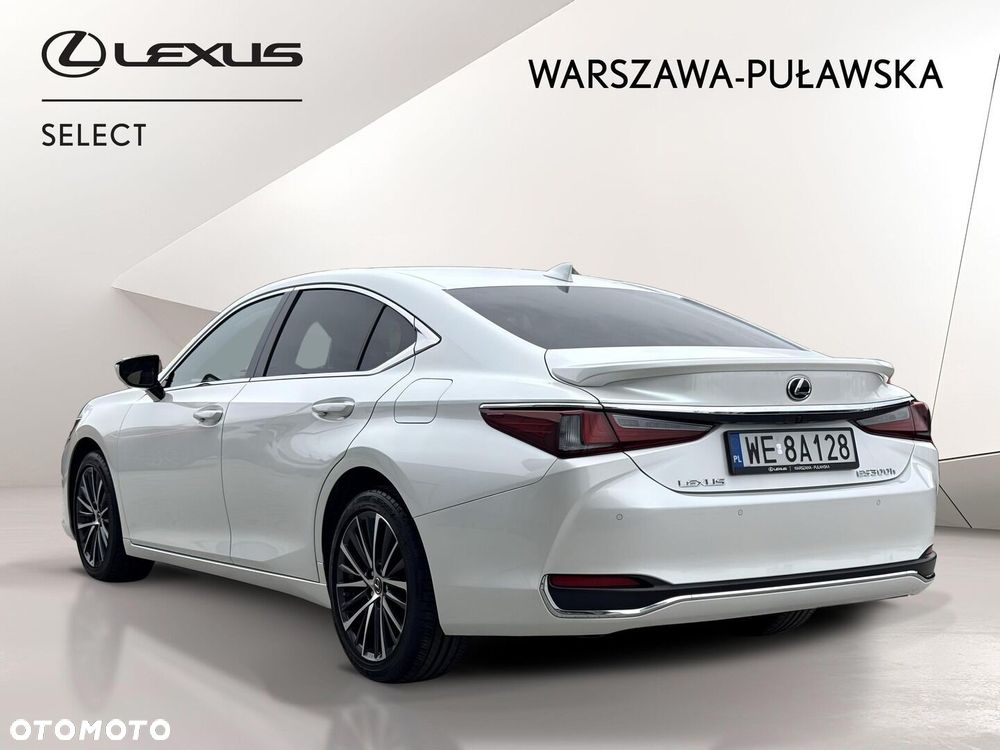 Lexus ES 300h Business Edition - 3