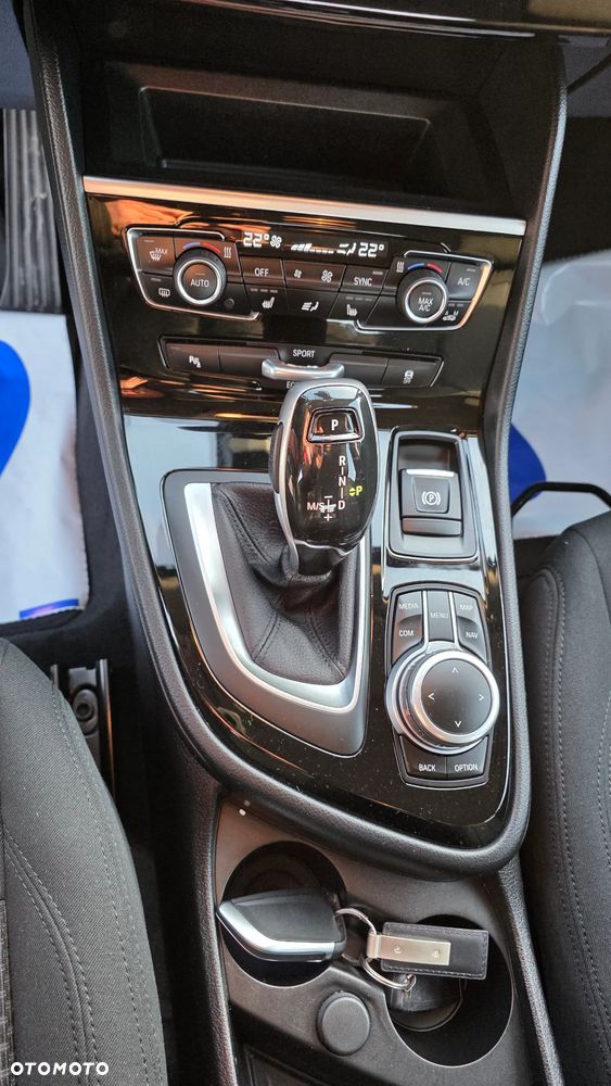 BMW Seria 2 218d Advantage - 16