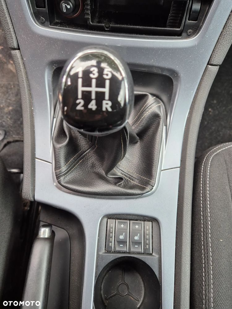 Ford Mondeo 1.6 Ambiente - 12