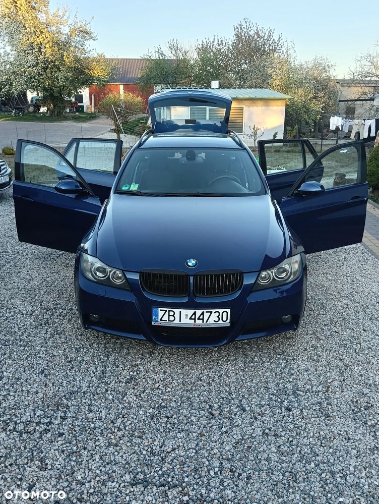 BMW Seria 3 320i - 3