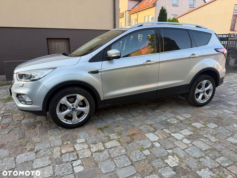 Ford Kuga 2.0 TDCi 2x4 Titanium - 2