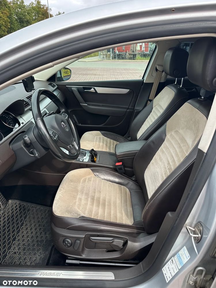 Volkswagen Passat 2.0 TDI Highline DSG - 8