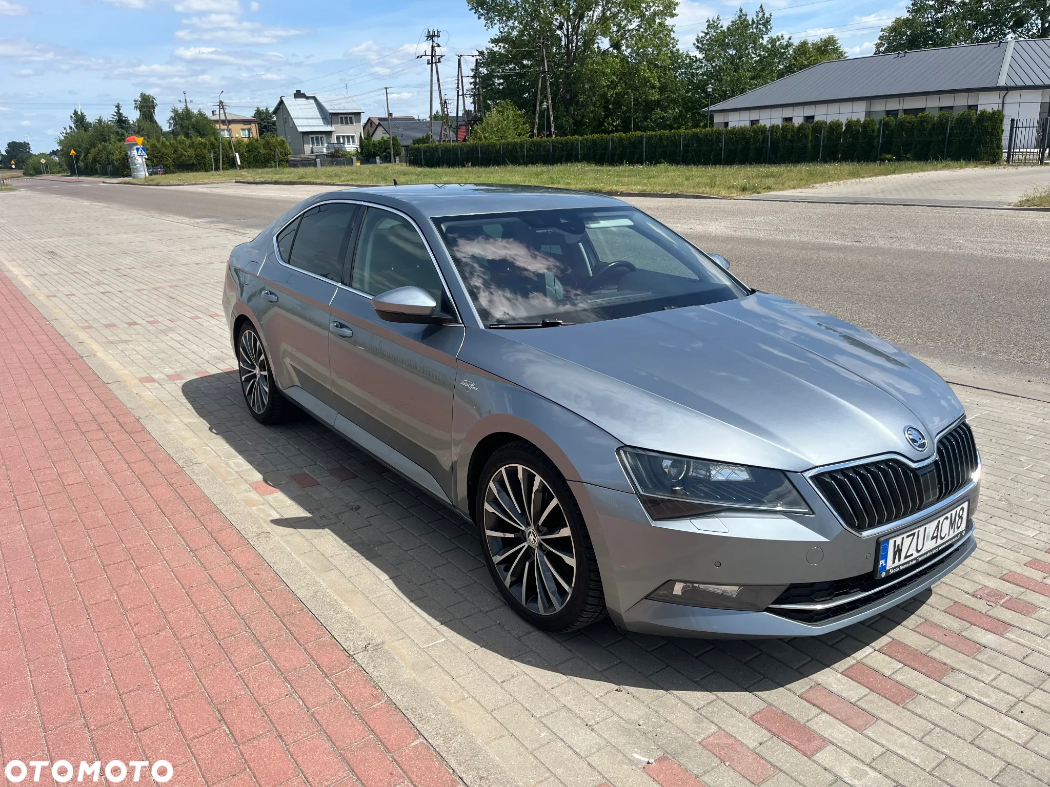 Skoda Superb 2.0 TDI 4x4 L&K DSG - 2