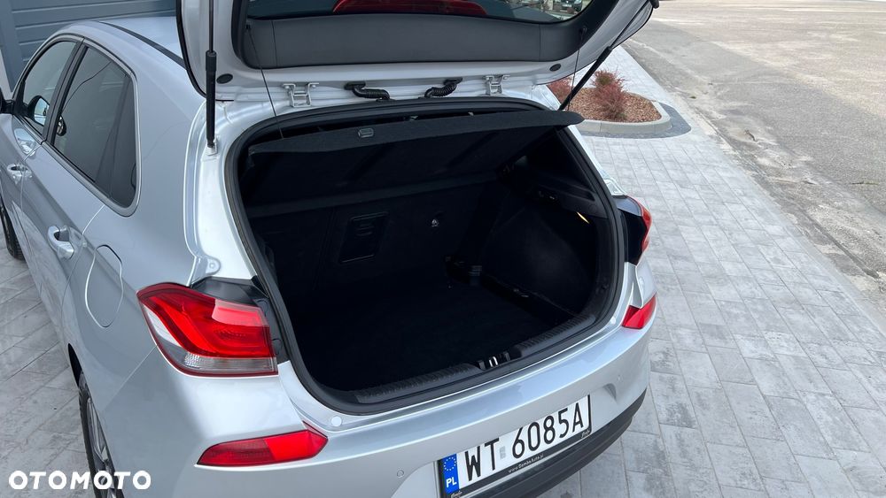 Hyundai i30 1.4 T-GDI Comfort DCT - 16