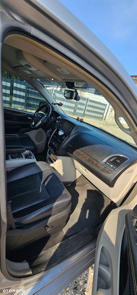 Chrysler Town & Country 3.6 Touring - 5
