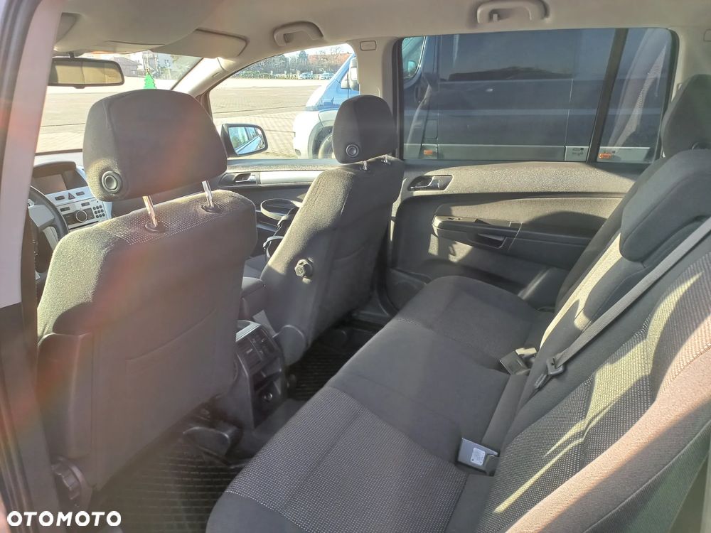 Opel Zafira 1.7 CDTI - 10