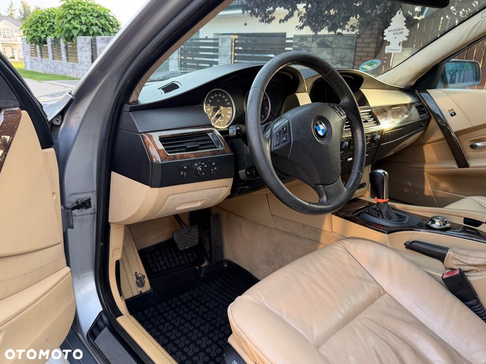 BMW Seria 5 - 25