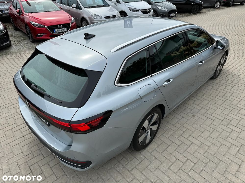 Volkswagen Passat - 37