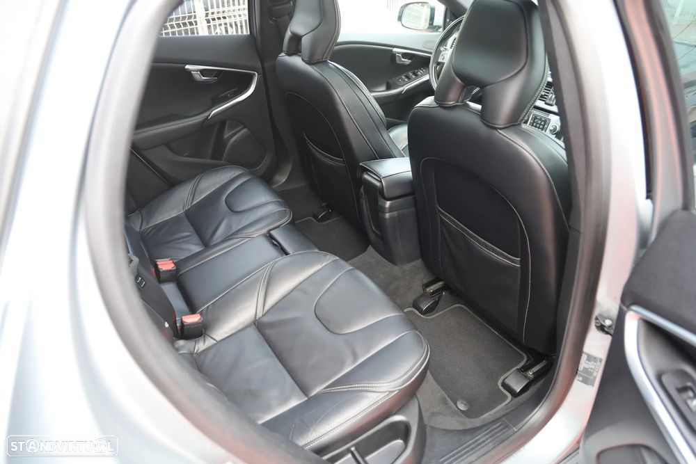 Volvo V40 D4 RDesign - 22