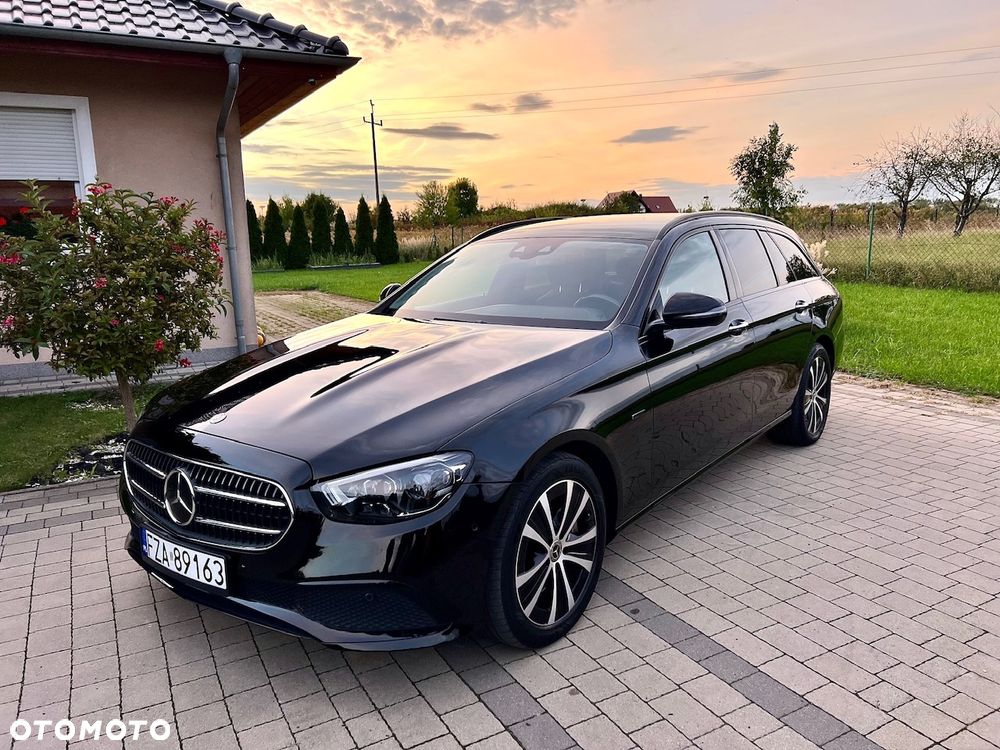 Mercedes-Benz Klasa E 220 d 4Matic 9G-TRONIC Avantgarde - 1