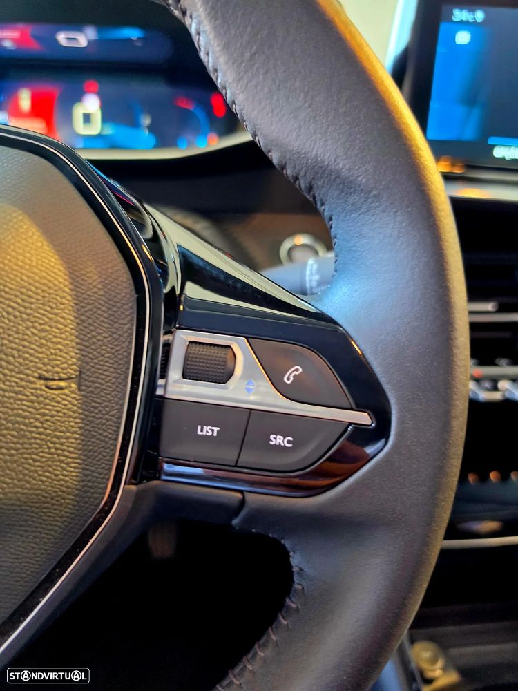 Peugeot 208 PureTech 100 Allure - 25
