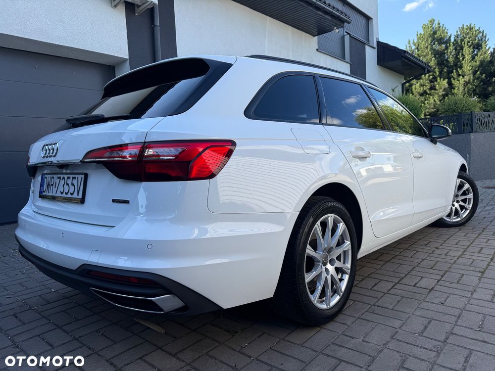 Audi A4 Avant 40 TDI quattro S tronic advanced - 3