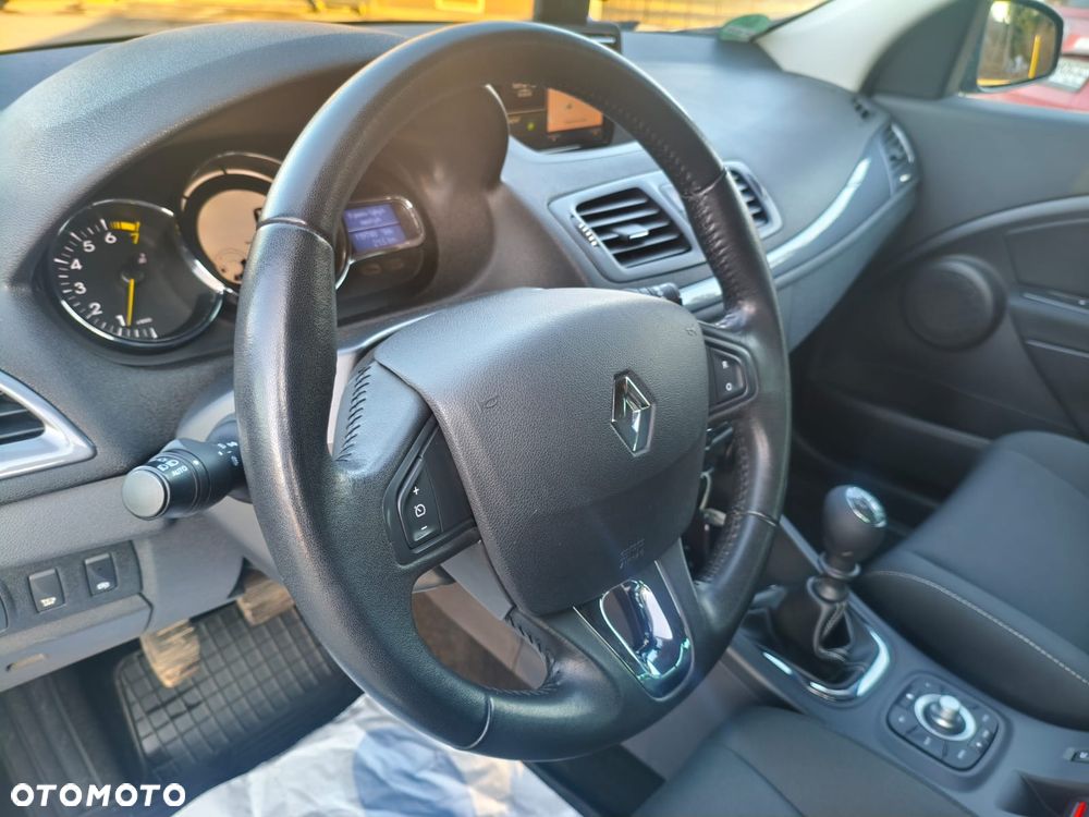 Renault Megane ENERGY TCe 130 Start & Stop LIMITED - 9