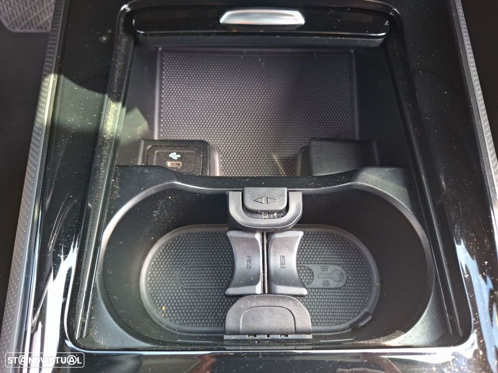 Mercedes-Benz GLB 180 d Progressive - 21