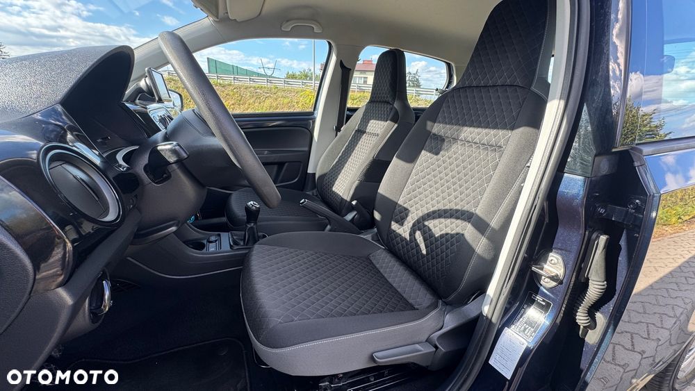 Volkswagen up! - 12