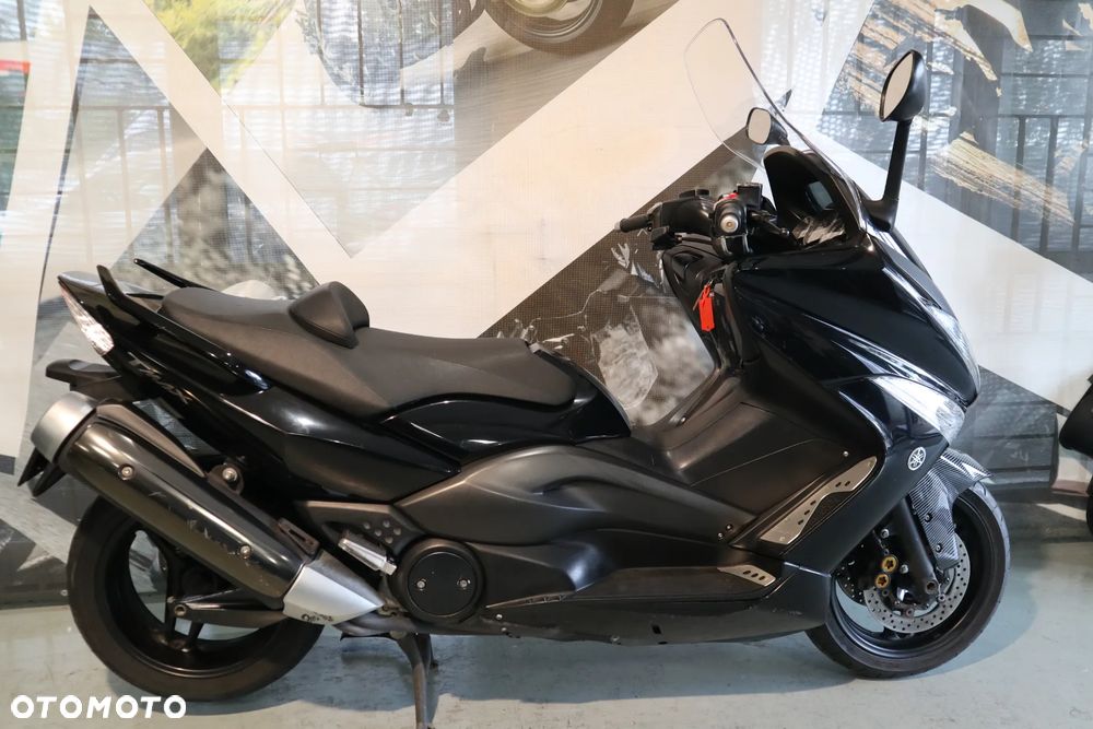 Yamaha Tmax - 17