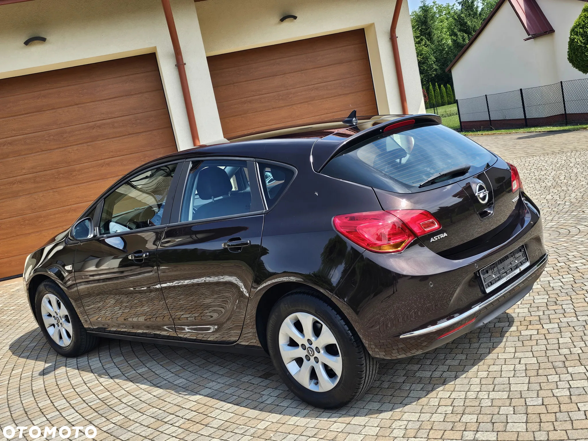 Opel Astra 1.4 Turbo Design Edition - 28