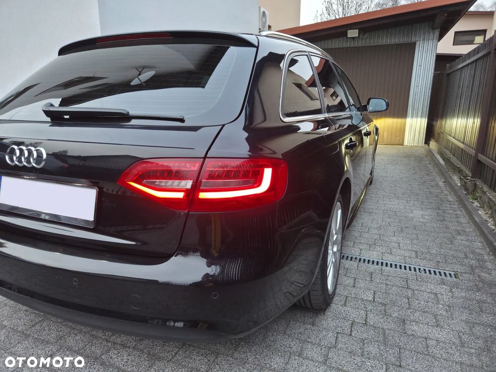 Audi A4 Avant 2.0 TDI DPF quattro S line Sportpaket - 12