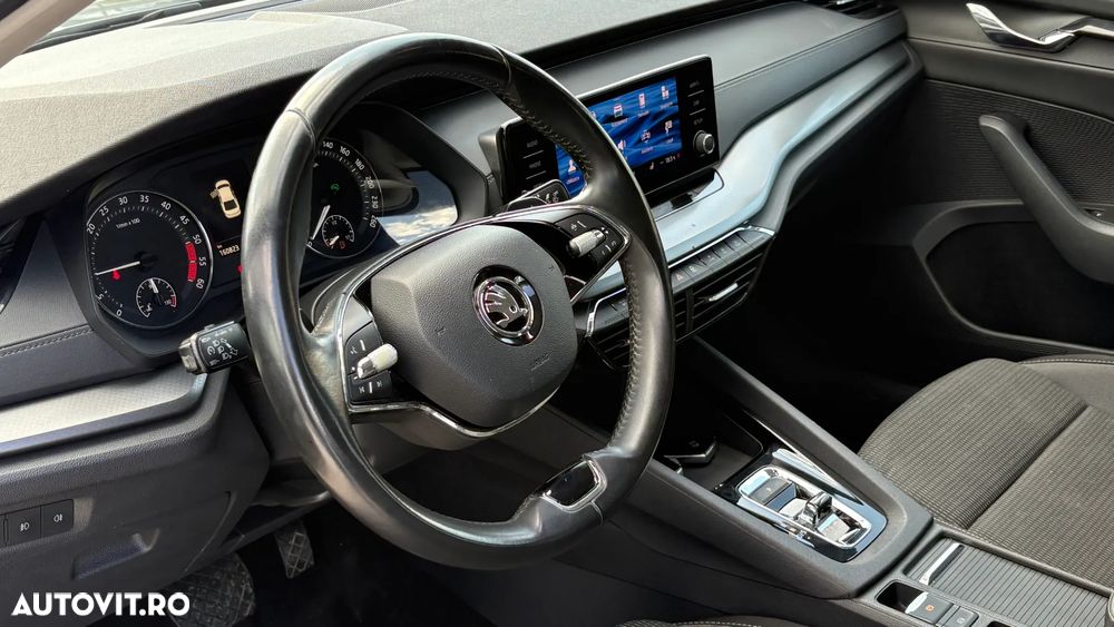 Skoda Octavia 2.0 TDI DSG Ambition - 12