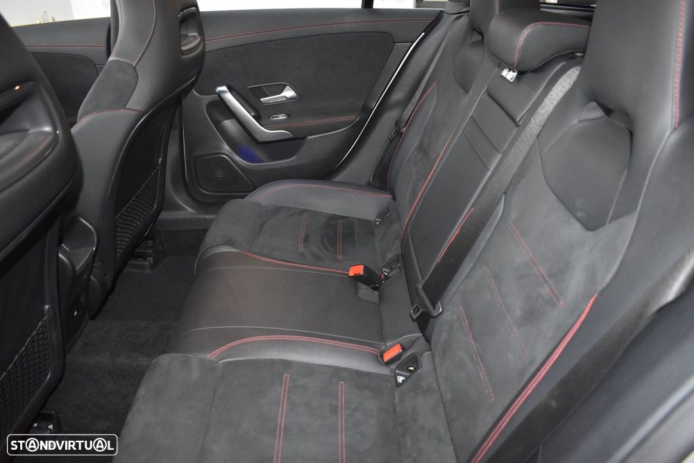 Mercedes-Benz CLA 250 - 54