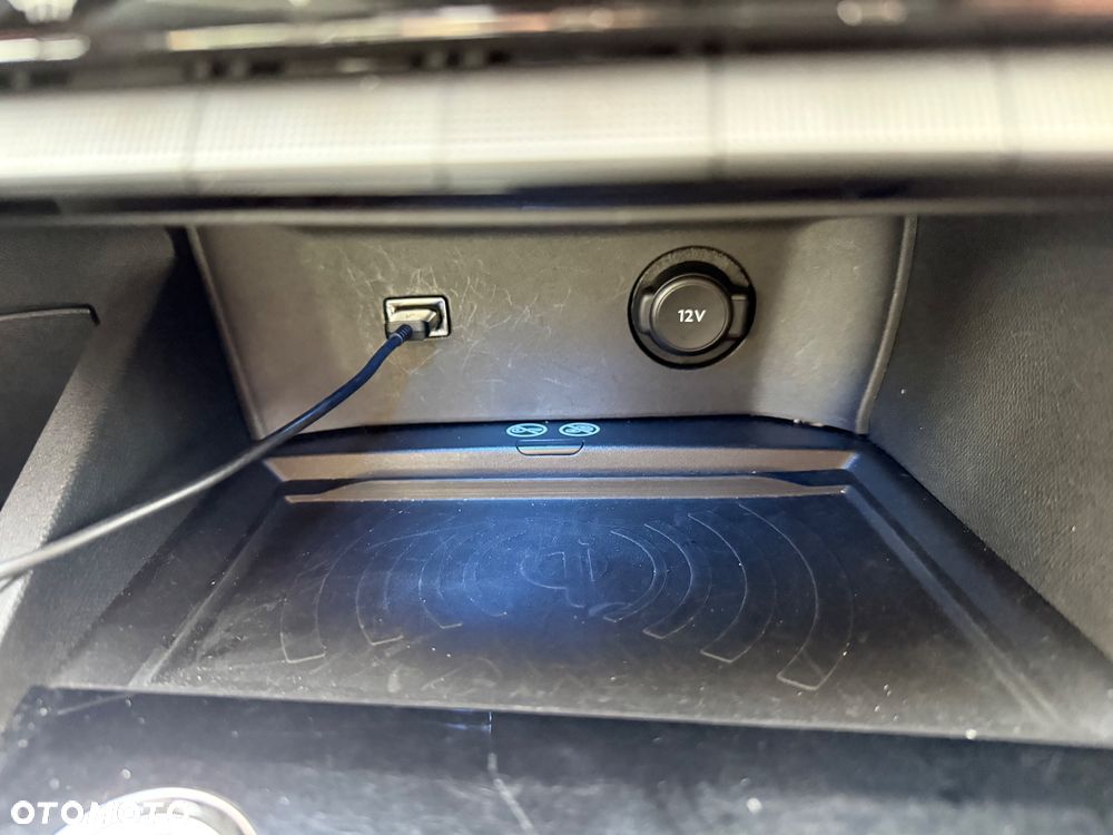 Peugeot 3008 1.5 BlueHDi Allure S&S EAT8 - 28