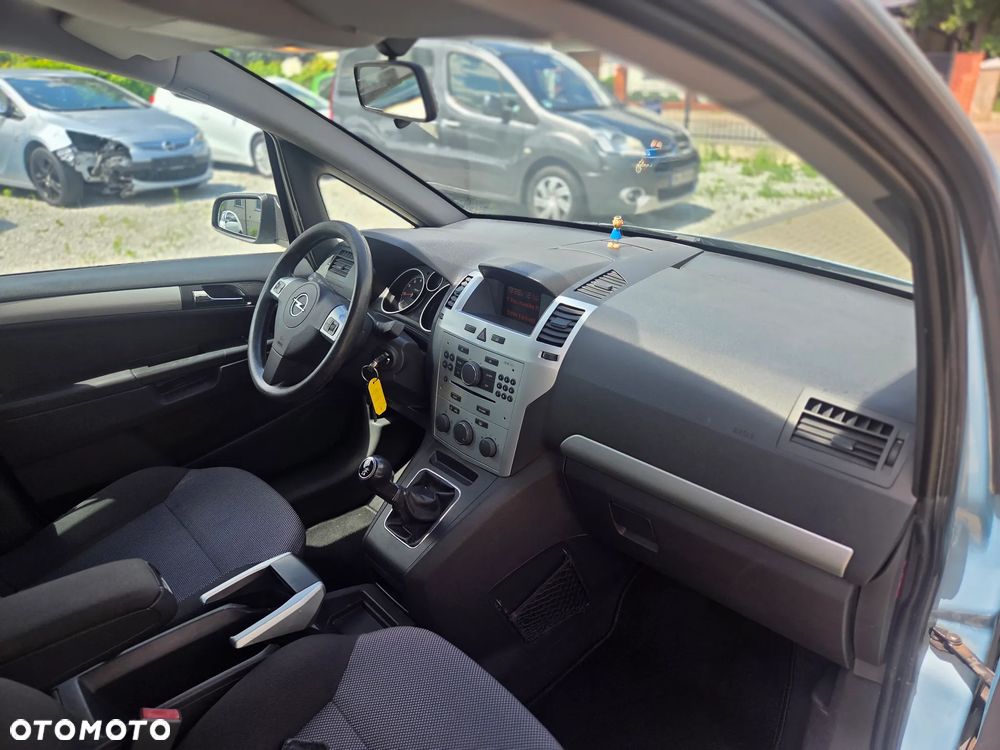 Opel Zafira 1.6 Enjoy - 8