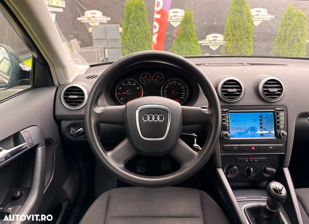 Audi A3 1.6 Sportback Ambiente - 7