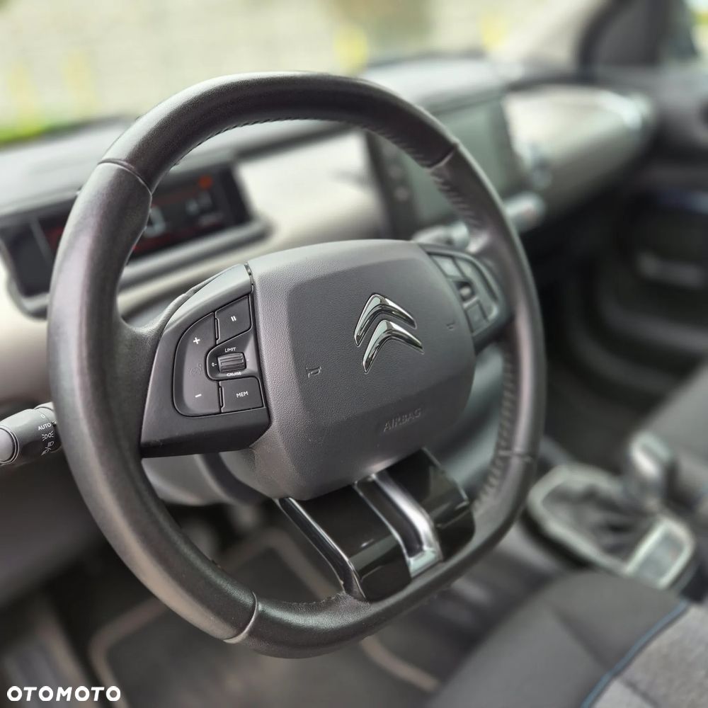 Citroën C4 Cactus 1.2 PureTech Shine S&S EAT6 - 31