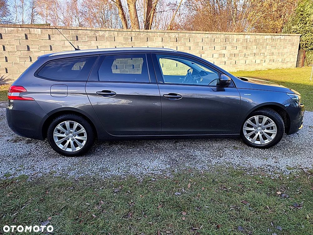 Peugeot 308 SW PureTech 110 Stop & Start Style - 30