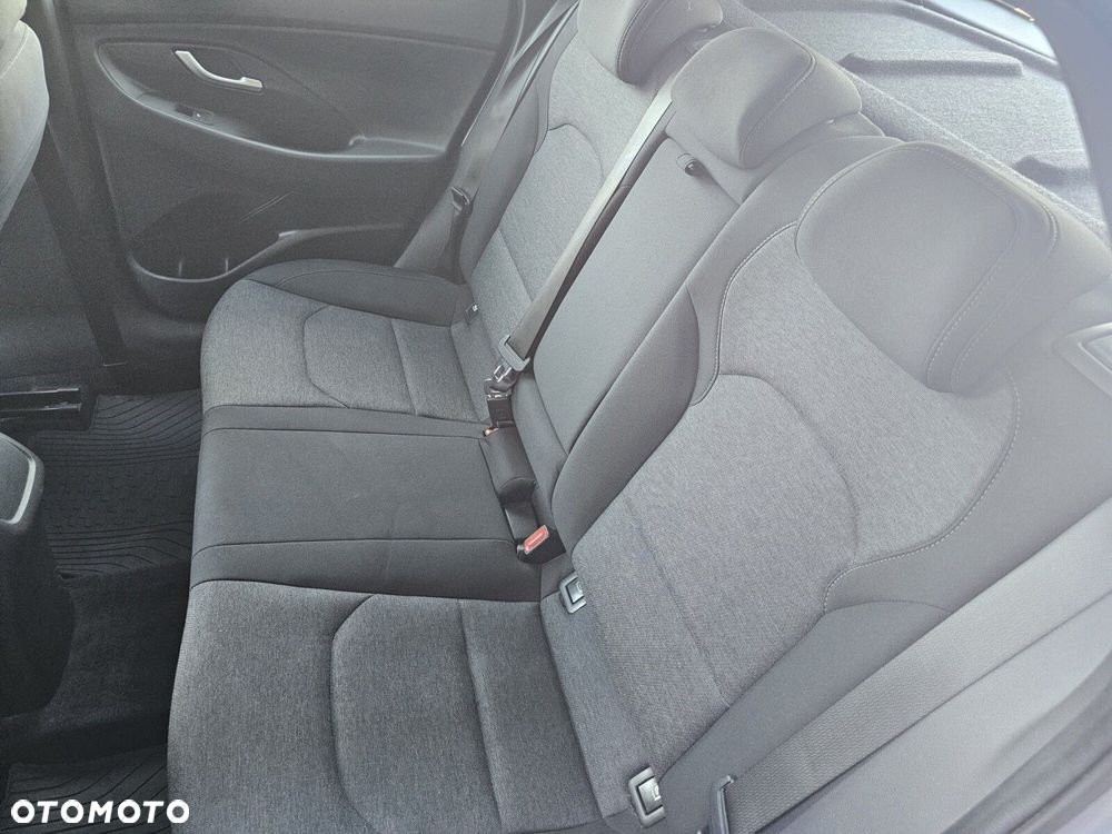 Hyundai i30 1.5 T-GDI 48V Smart - 12