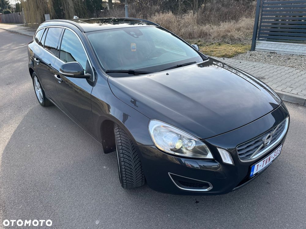 Volvo V60 D3 Geartronic Summum - 6