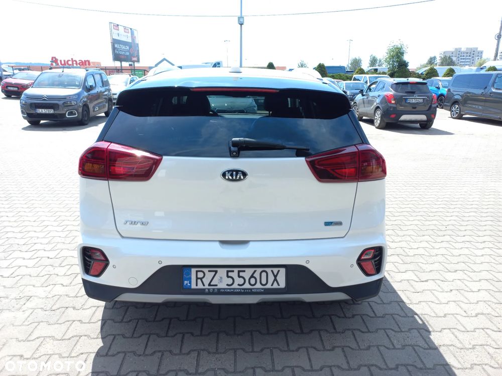 Kia Niro 1.6 GDI Hybrid M - 6