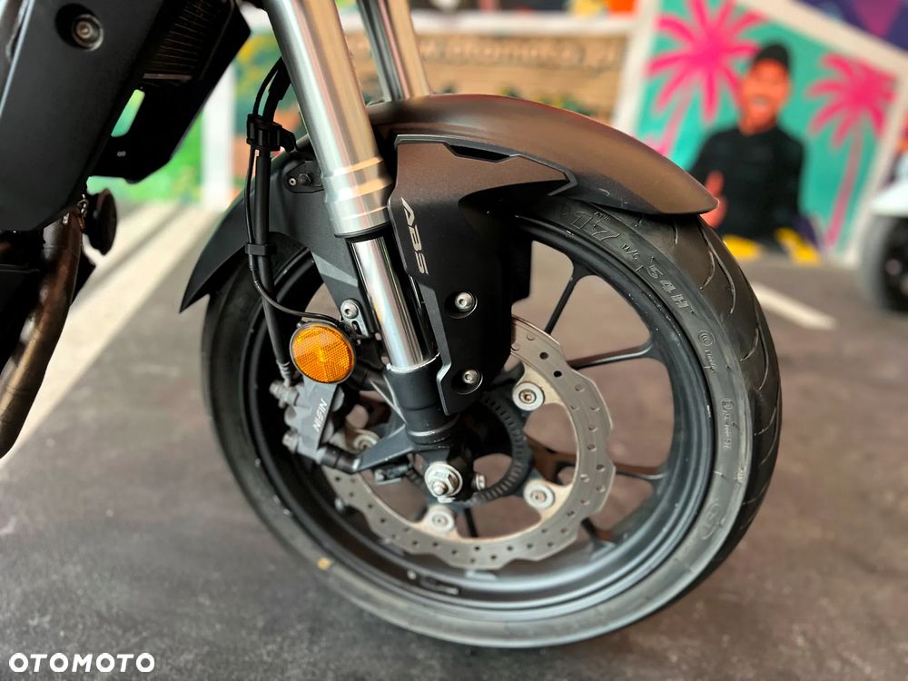 Honda CB - 8