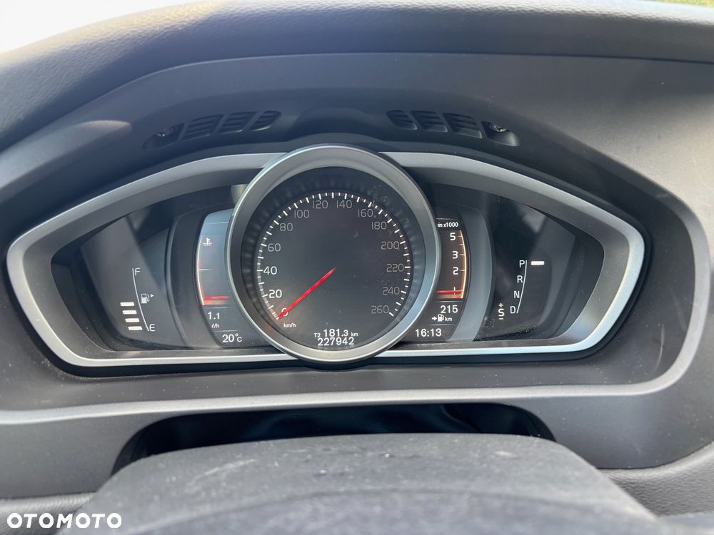 Volvo V40 D4 Geartronic Summum - 15